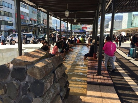 家康の湯「足湯」（熱海駅前） 