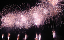 Atami Waterfront Fireworks Festival (April to December)