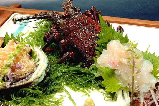 素材を活かした季節の会席料理。